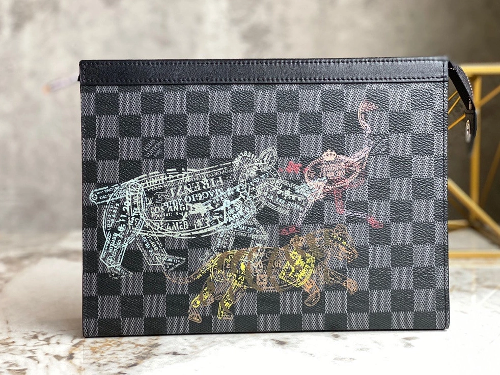 WIS LOUIS VOYAGE POCHETTE VUITTON 1104